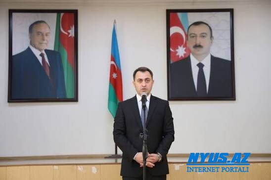 Keşlə qəsəbəsində kollektorun daşmasının fəsadları aradan qaldırılır