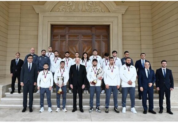İlham Əliyev: Azərbaycan güləşçiləri bir daha göstərdilər ki, onlar Avropada birincidirlər