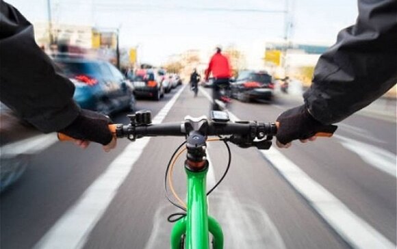 Bakıda velosiped və skuter sürənlərin NƏZƏRİNƏ