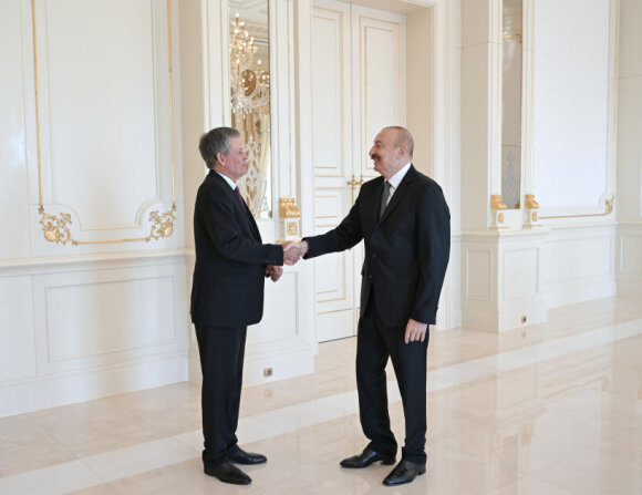 Prezident İlham Əliyev Stiv Deynsi qəbul edib - FOTO