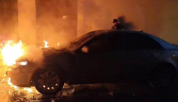 Xırdalanda “Hyundai” yandı - VIDEO
