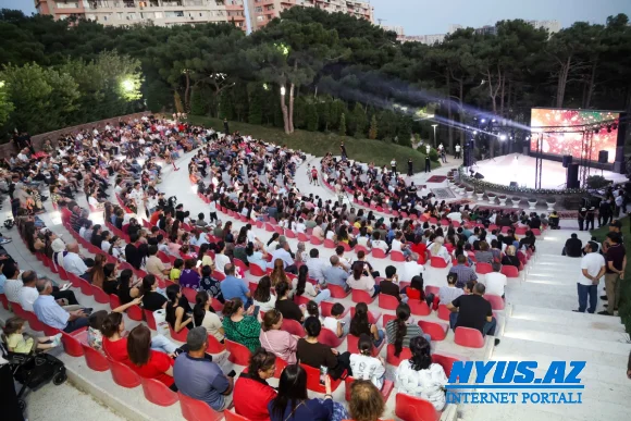 Xətai rayonunda Beynəlxalq Azərbaycan Muğamı və Musiqisi Günü münasibətilə konsert təşkil olunub - VİDEO