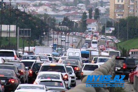Paytaxtın 10 küçəsində tıxac var