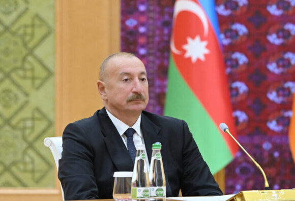 İlham Əliyev: Azərbaycan regionun əsas nəqliyyat qovşaqlarından biri kimi mövqelərini möhkəmləndirir